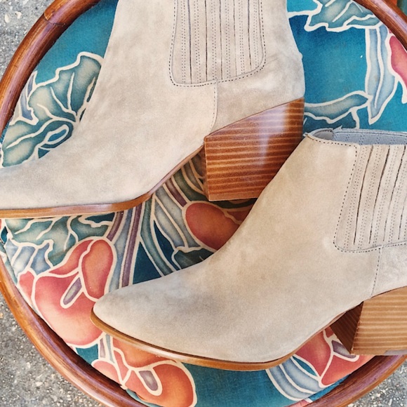 1. State Camel Colored “Jemore” Booties, size 11M - Picture 3 of 16